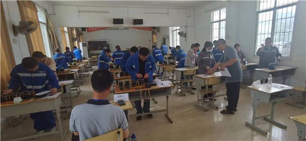 电工中级实操鉴定.jpg