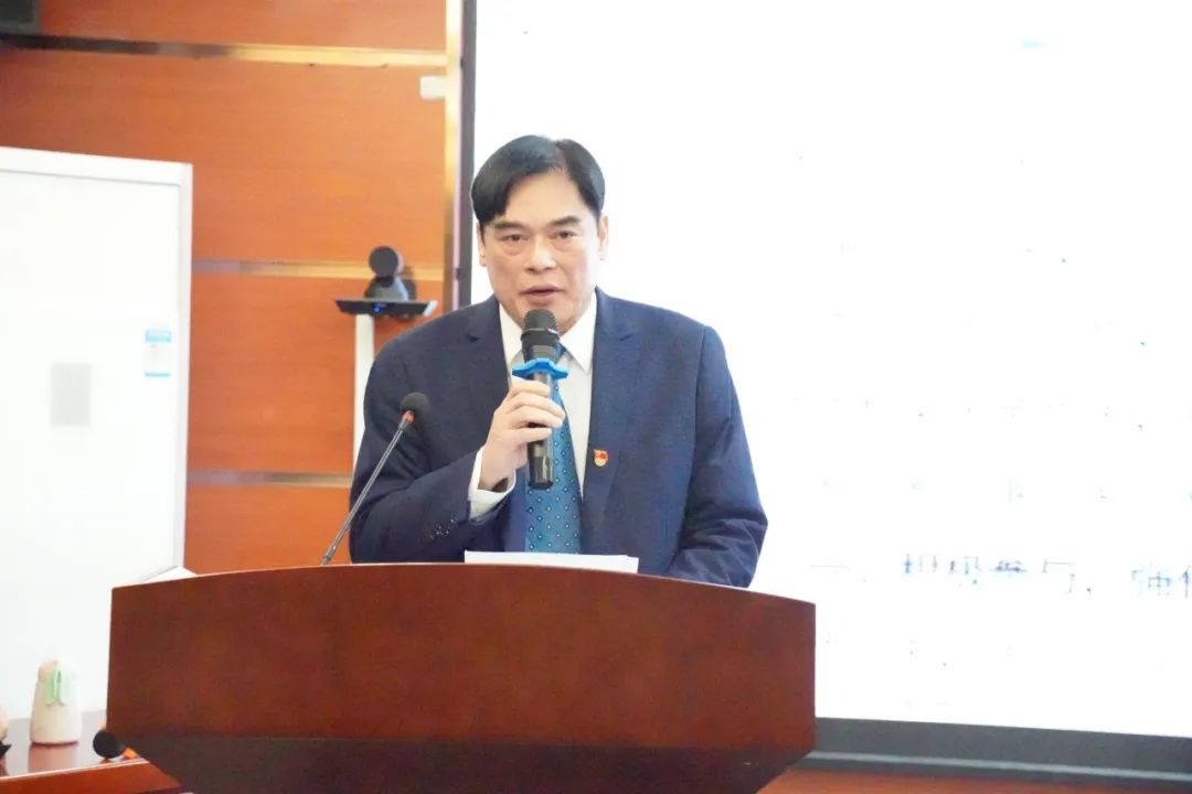 工会主席李玉军.jpg