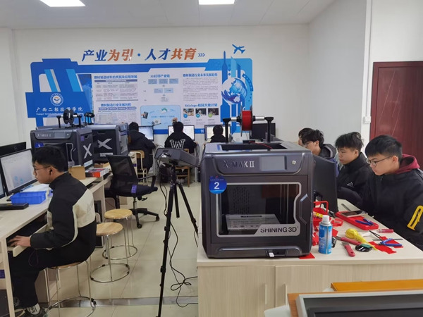 零部件与CAD.jpg