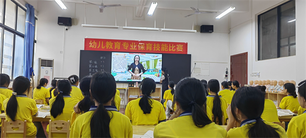 图2:数字人创设情境.png