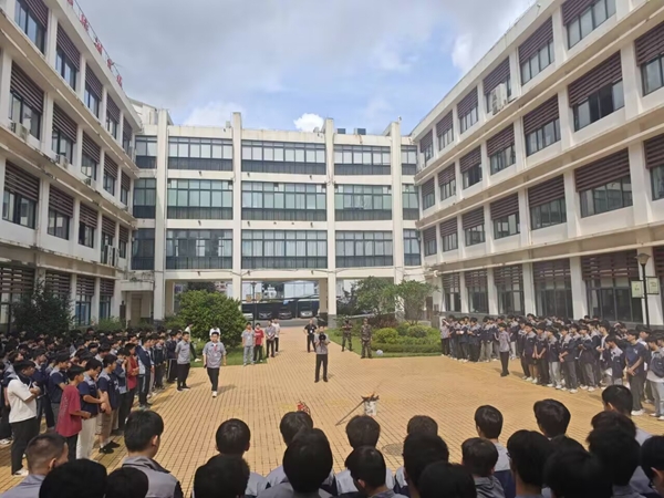 范远锋副主任现场强调发言.jpg