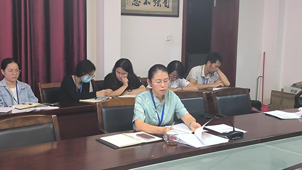 教研室主任沈洪进行课题点评.jpg