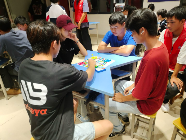 飞行棋比赛现场 (1).png