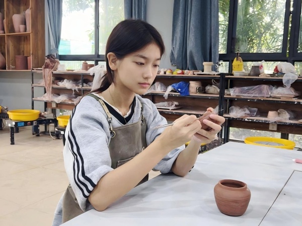 刘名萱同学风采照片.jpg